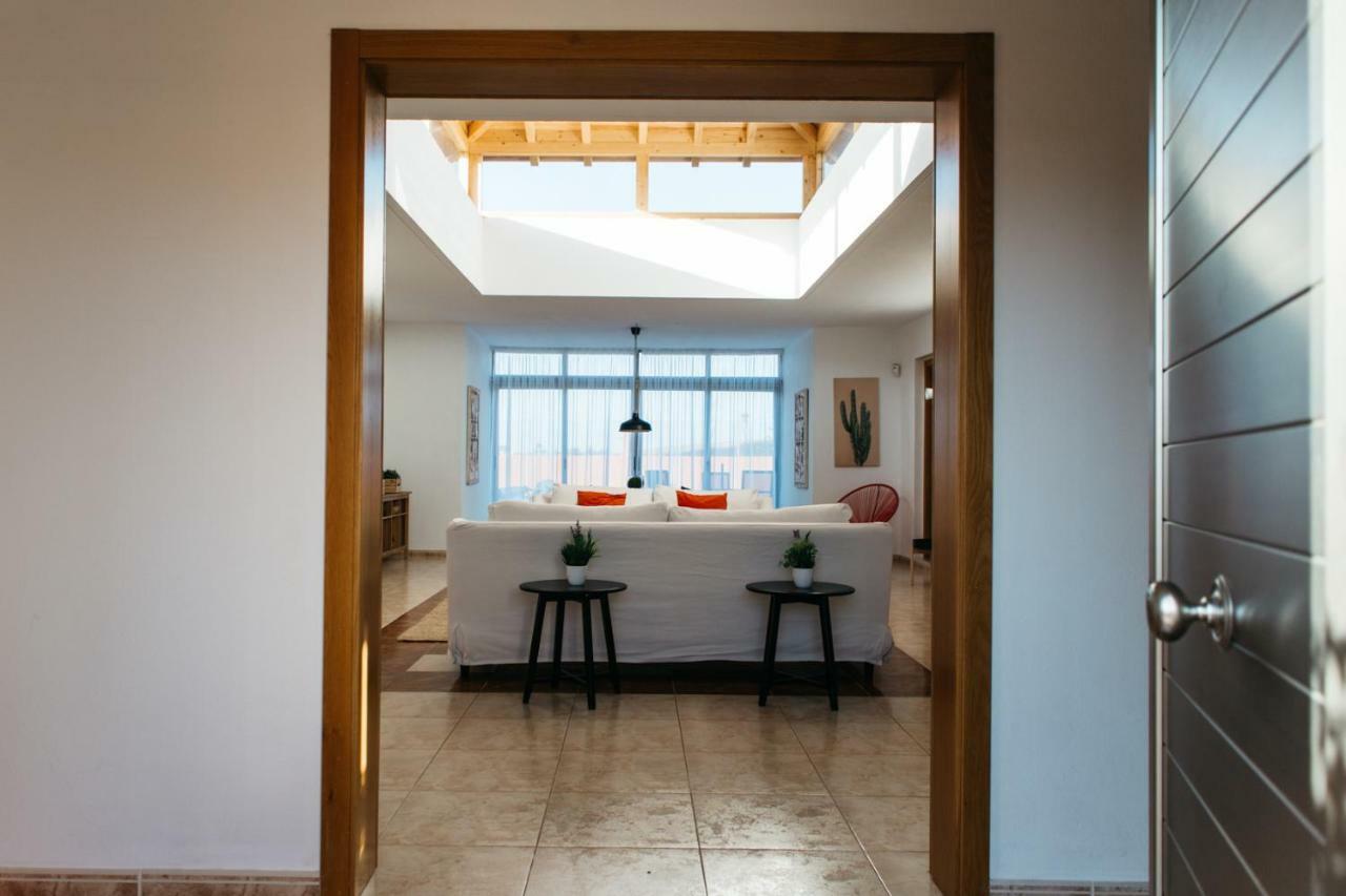 Eco Villa White Suite With Climatized Pool Caleta De Fuste Exterior photo