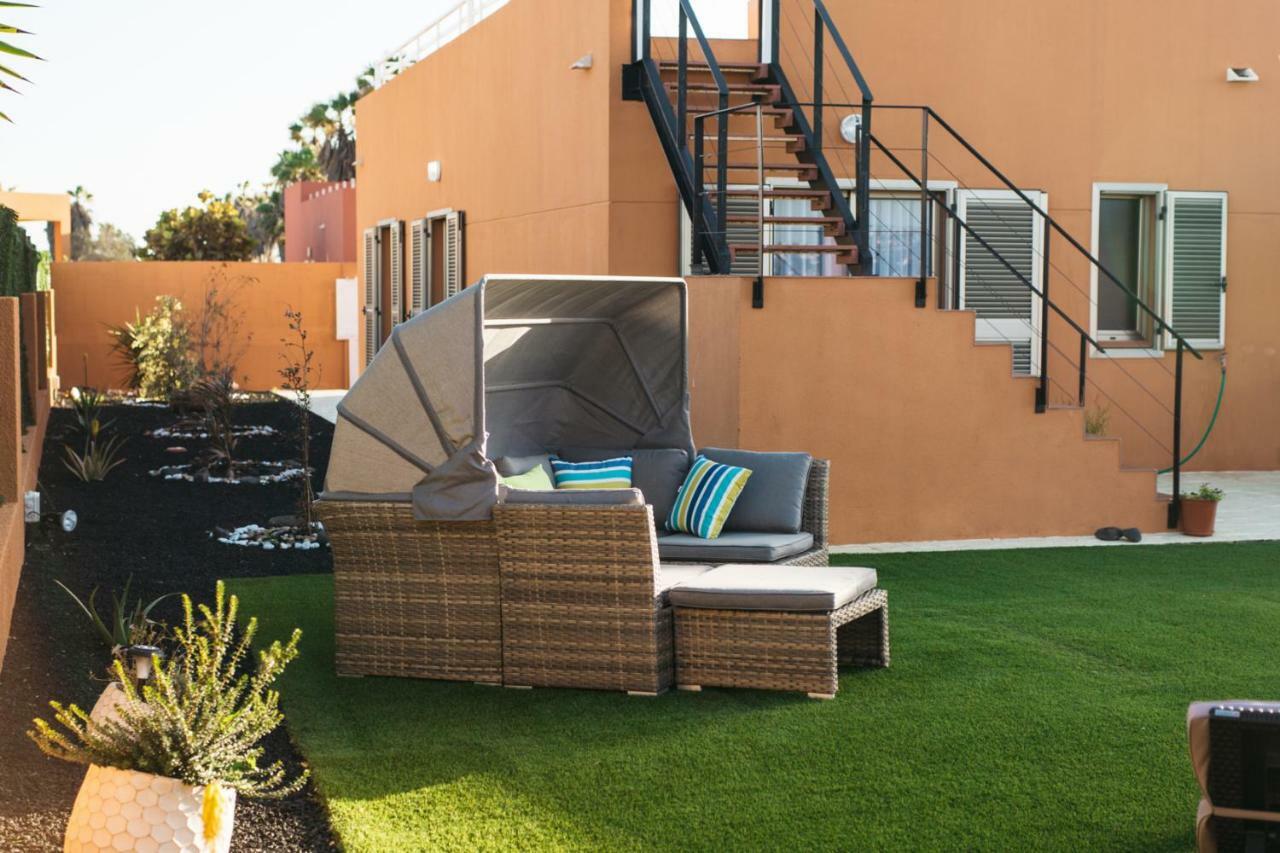 Eco Villa White Suite With Climatized Pool Caleta De Fuste Exterior photo